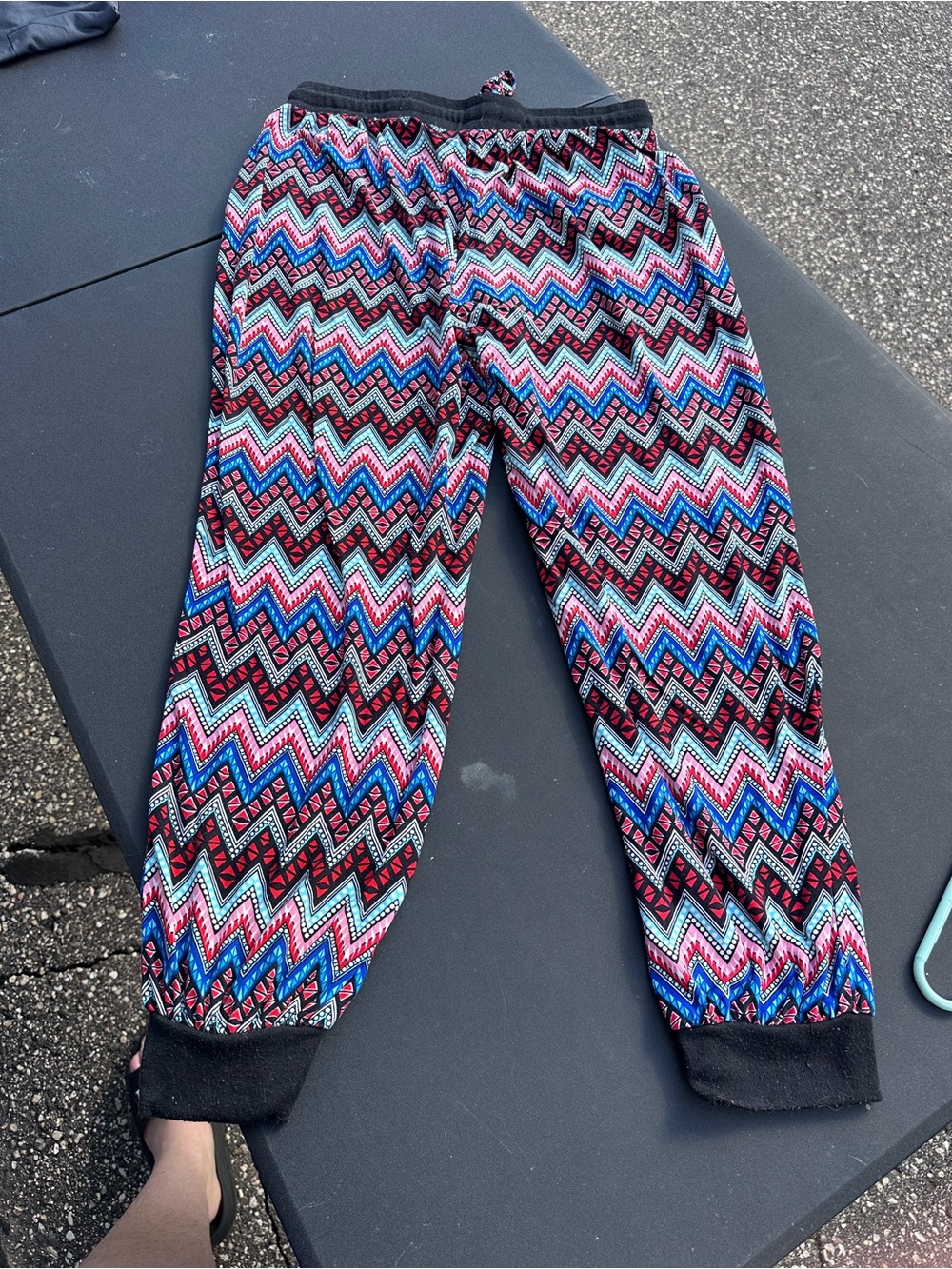 Women’s Chevron Print Lounge Pants - Pink & Blue
